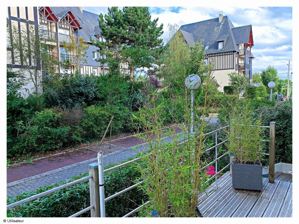 Cabourg, Appartement Plain Pied Avec Terrasse Acces Direct A La Plage Eksteriør bilde